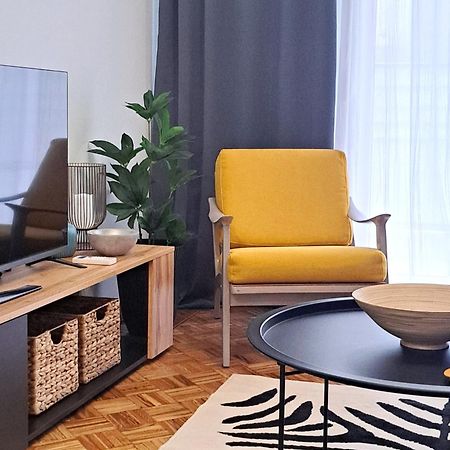 Stylish City Center Apartment Serres Extérieur photo