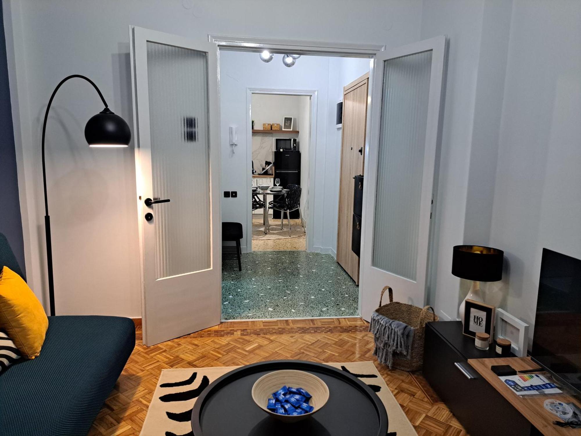 Stylish City Center Apartment Serres Extérieur photo