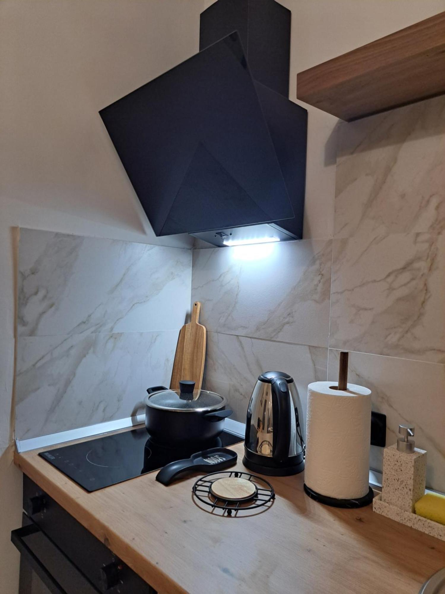Stylish City Center Apartment Serres Extérieur photo