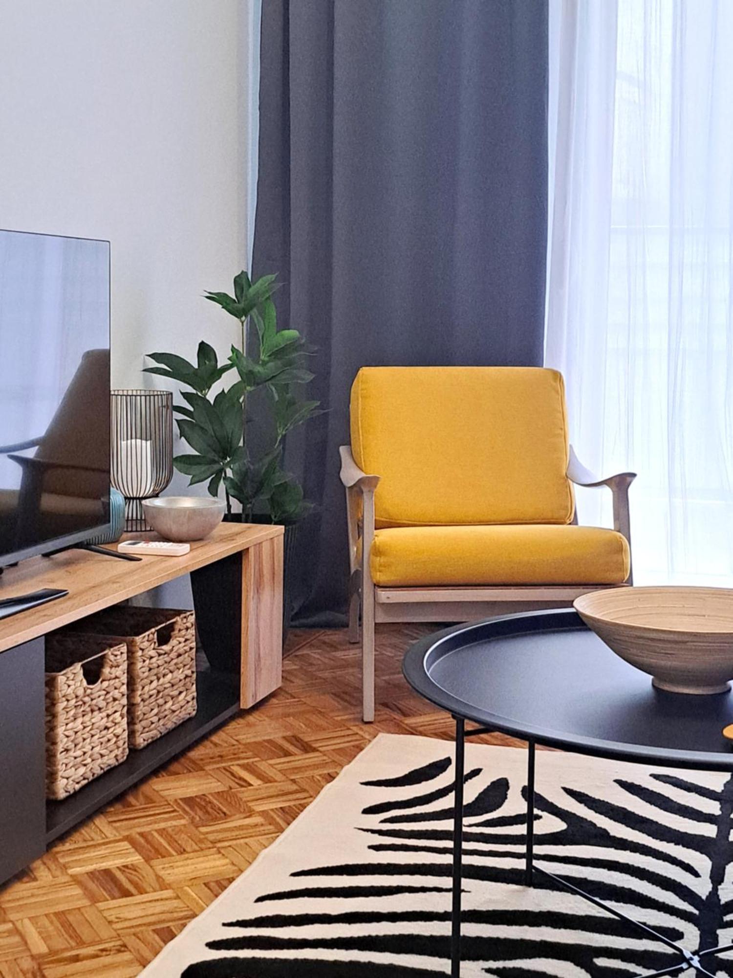 Stylish City Center Apartment Serres Extérieur photo