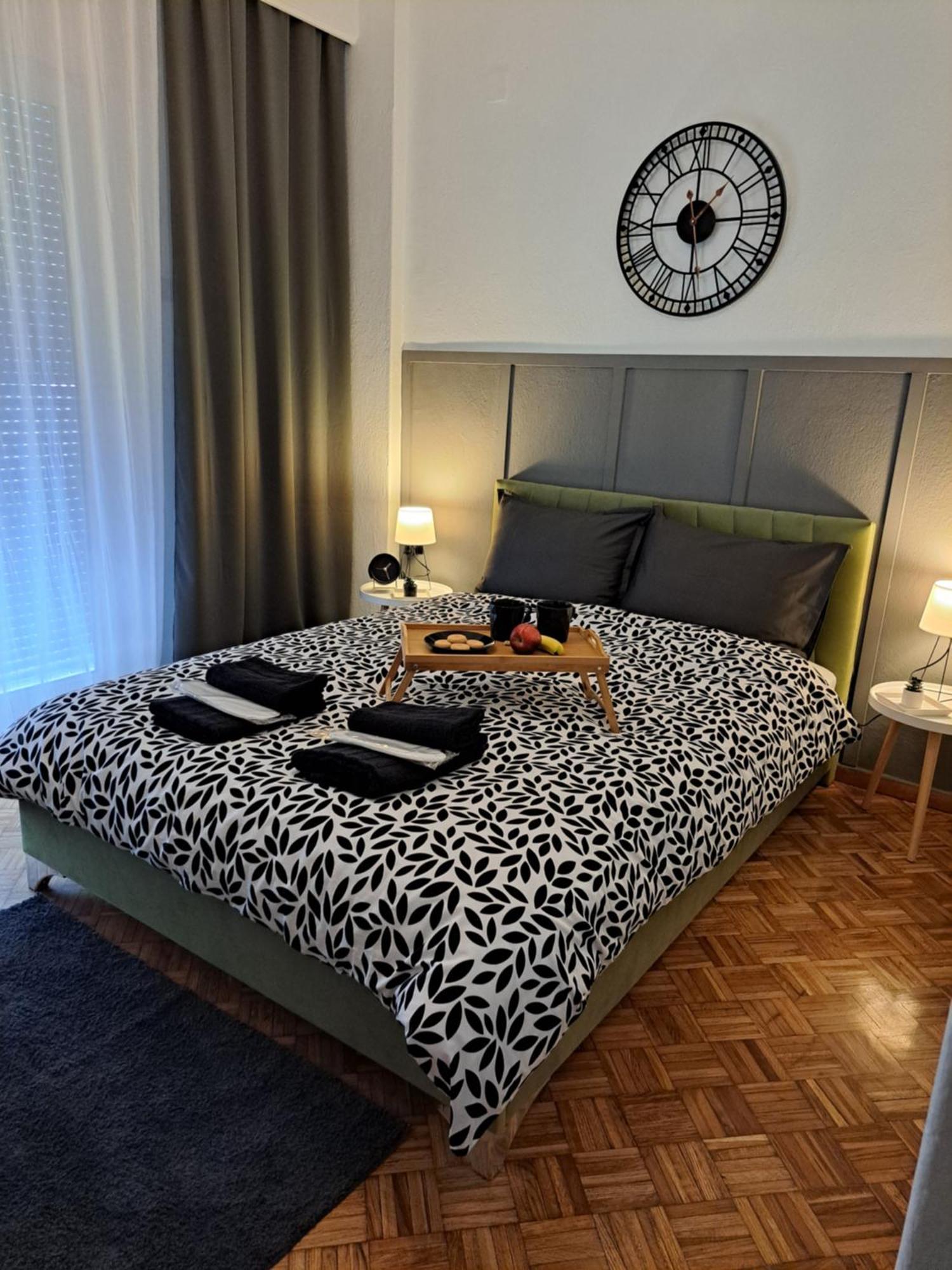 Stylish City Center Apartment Serres Extérieur photo
